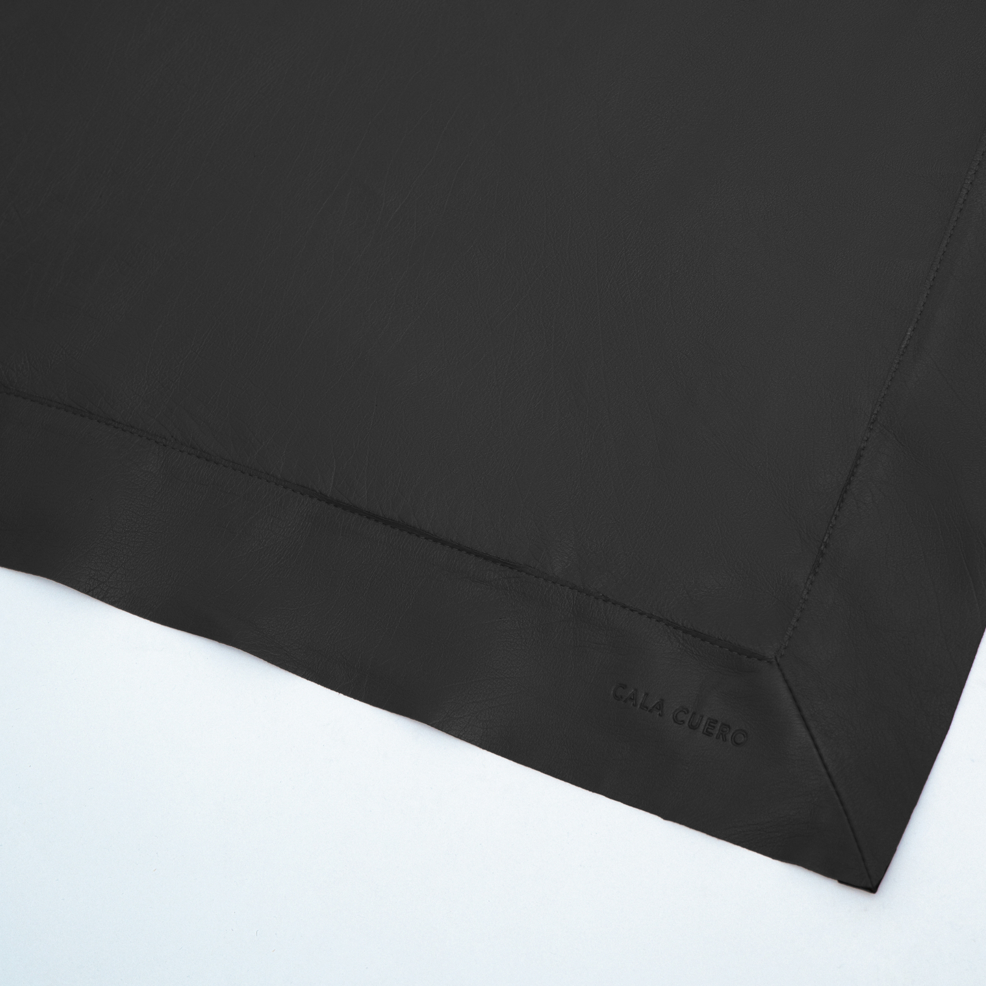 Marea Leather Scarf Black (006)
